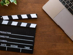 動画を使用したホームページ